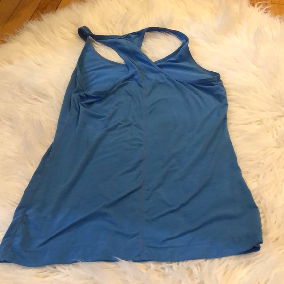 GAP Fit workout tank size small - Picture 2 of 2